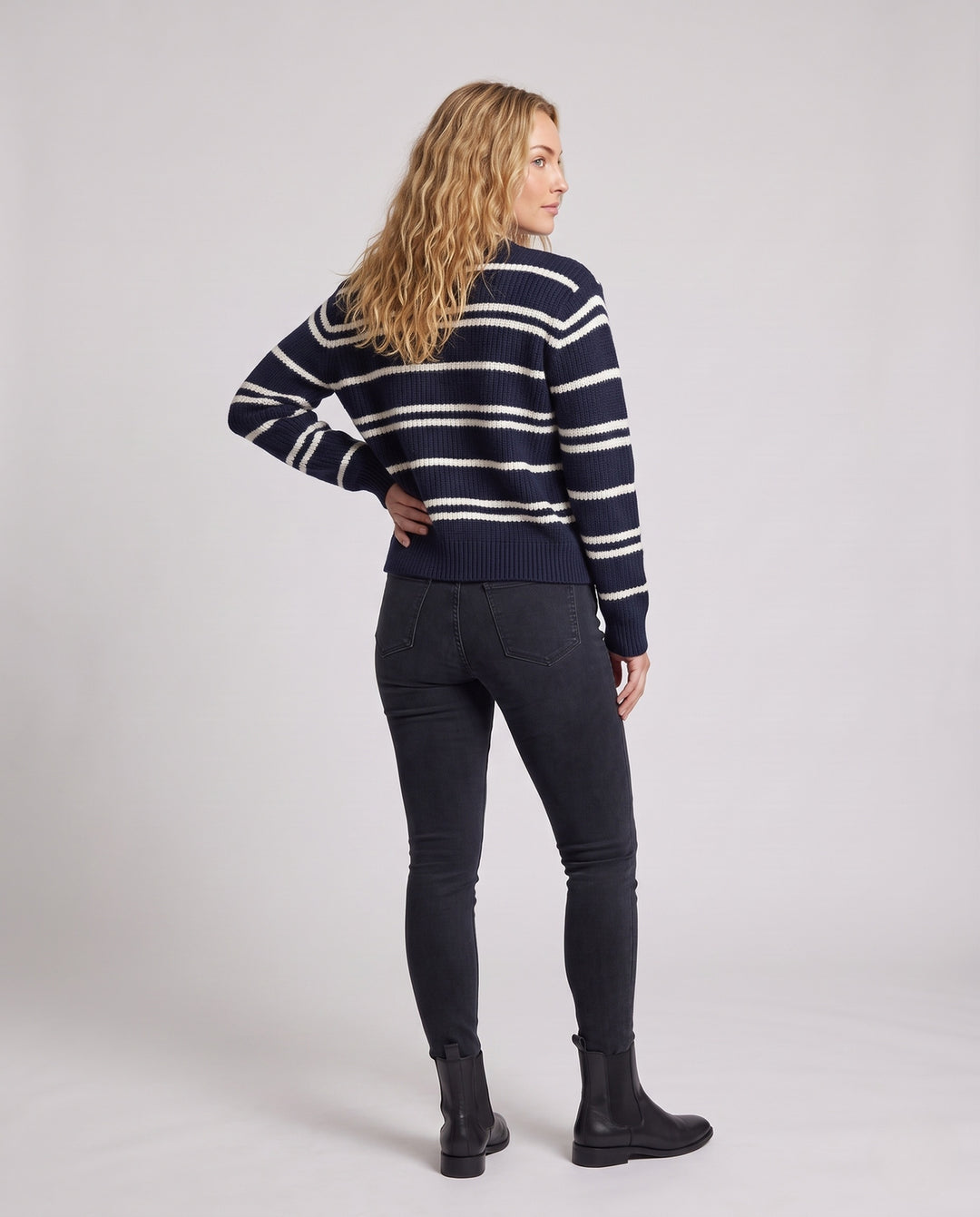 Product 11001260343642 - back_view