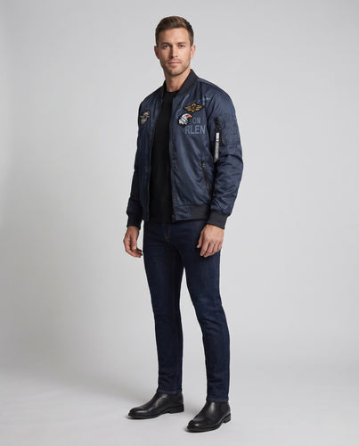 Herren Bomberjacke im Aviatorstil mit Military‑Patches, Ärmeltasche und Rippbündchen Nord Taschen