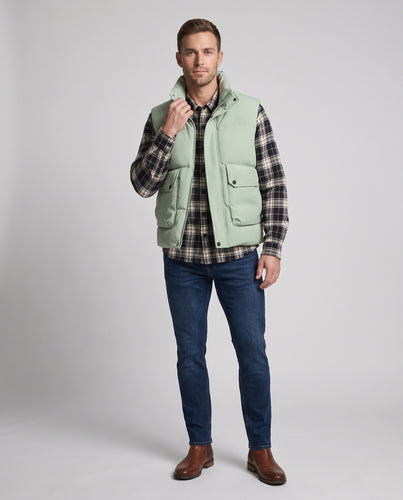 Herren Gepolsterte Ärmellose Thermoweste im urbanen Layering‑Style mit hohem Stehkragen und aufgesetzten Klappentaschen Nord Taschen