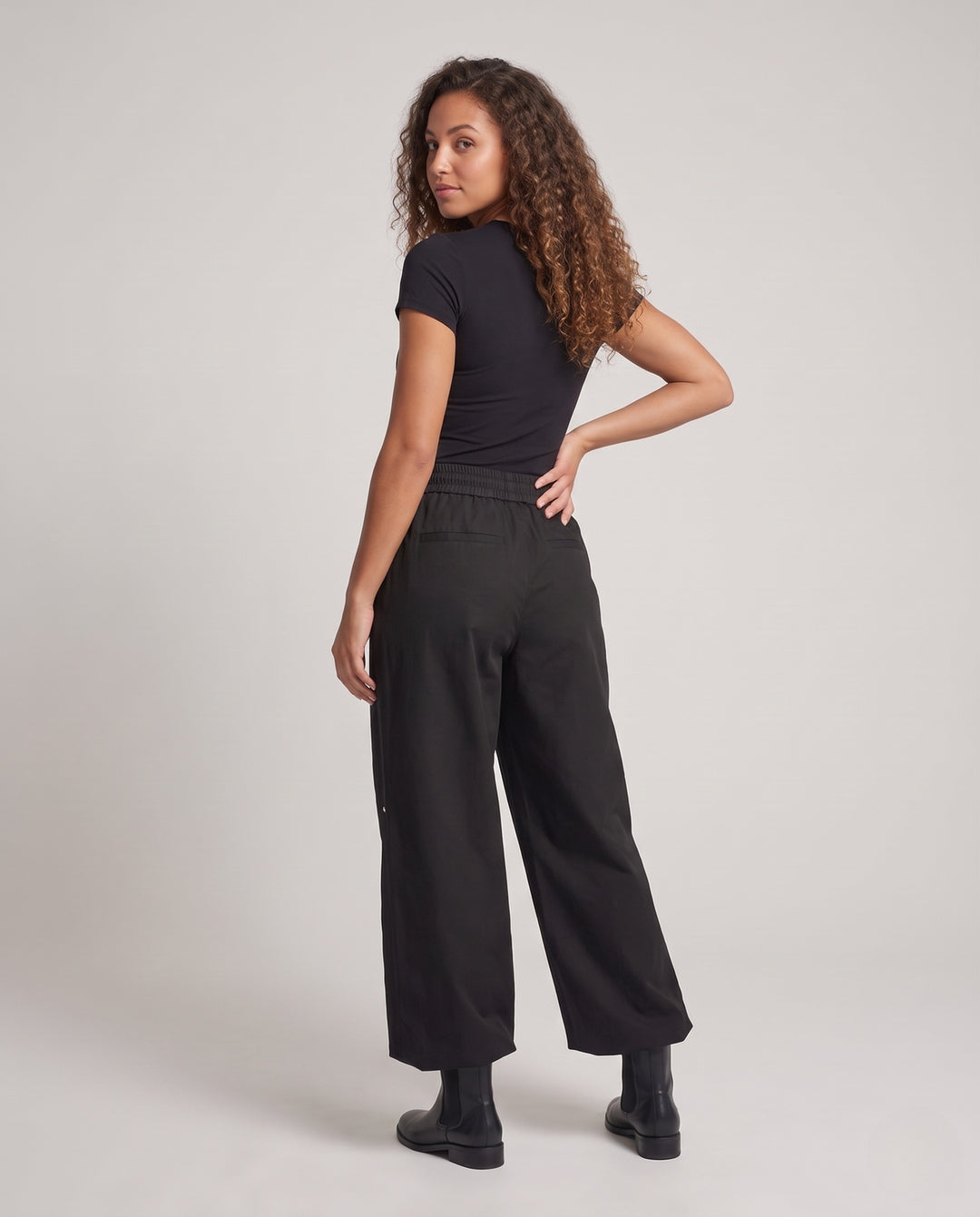 Product 11002321731930 - back_view