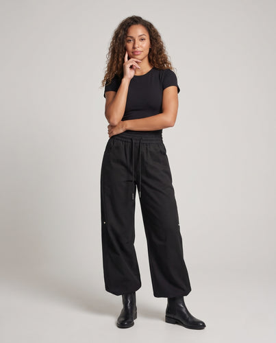 Damen Bequeme und stilvolle Relaxed Fit Jogginghose Nord Taschen