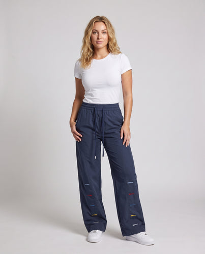 Damen Bequeme und stylische Freizeit-Hose Nord Taschen