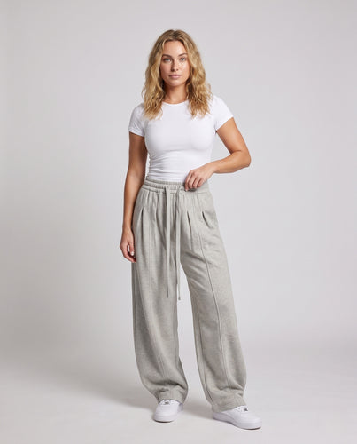 Damen Bequeme und stylische Relaxed Fit Jogginghose Nord Taschen