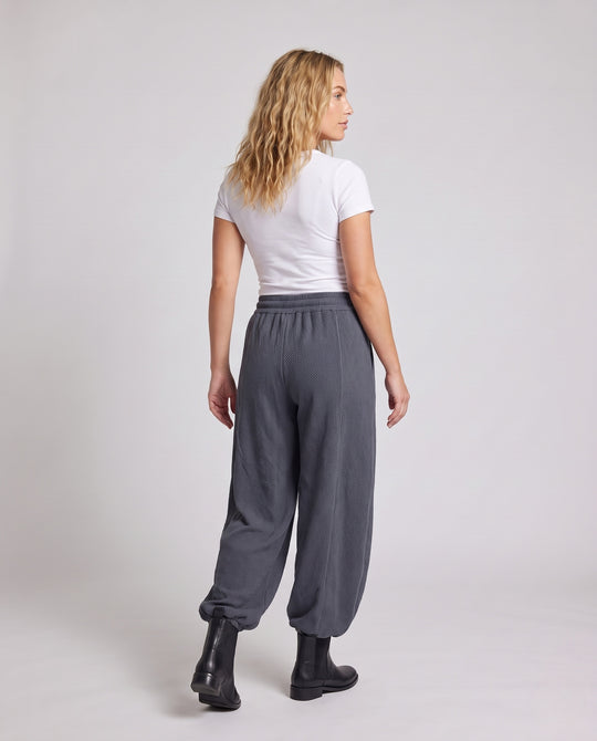 Product 11002324648282 - back_view