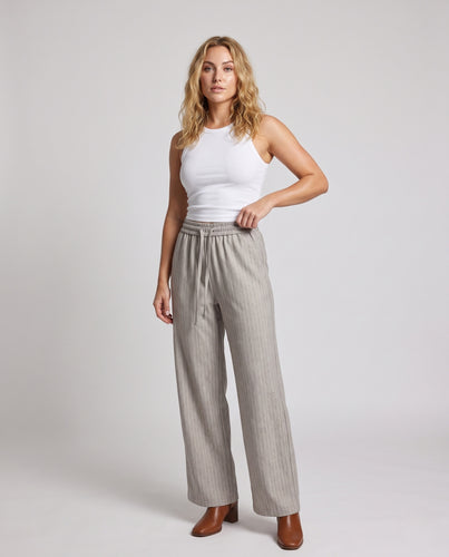 Damen Legere und weit geschnittene Lounge-Hose Nord Taschen