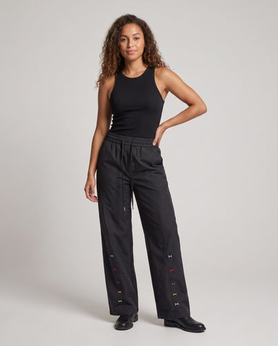 Damen Sportliche Freizeithosen mit elastischem Bund und buntem Detail Nord Taschen
