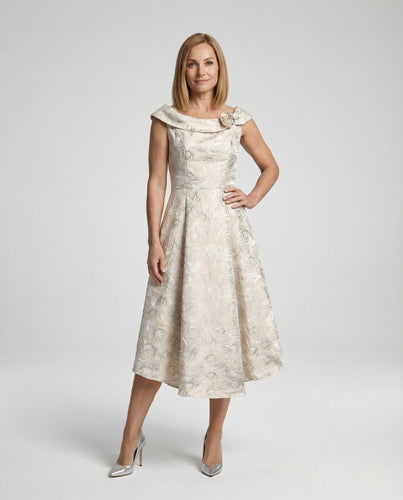 Damen Brokat-Cocktailkleid mit Carmenausschnitt