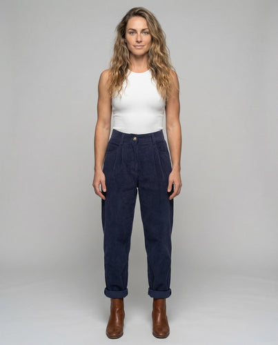 Damen lässige Cordhose mit hoher Taille.