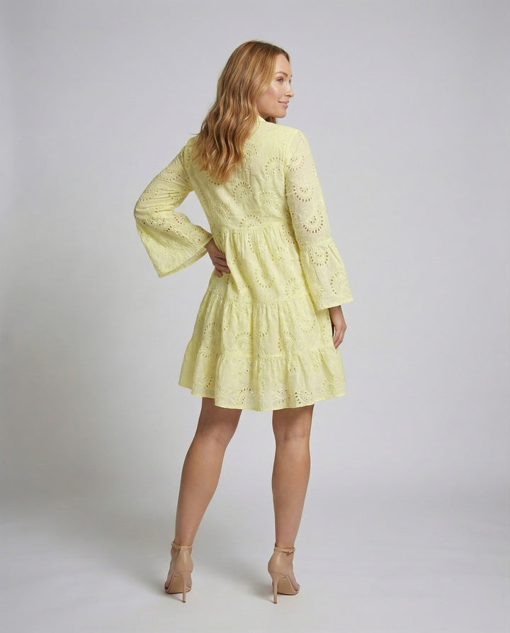 Product 15550411931978 - back_view
