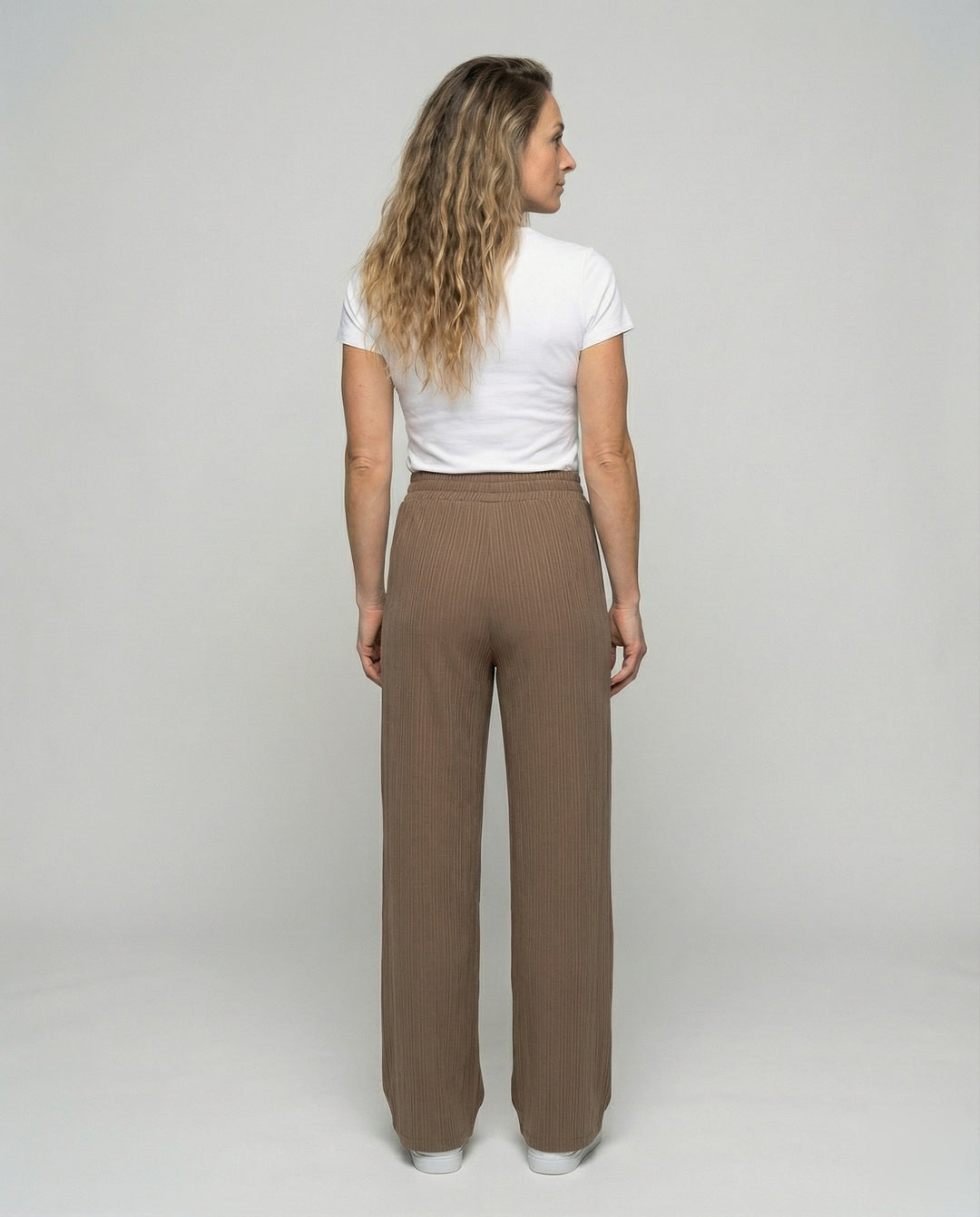 Product 15554254831946 - back_view