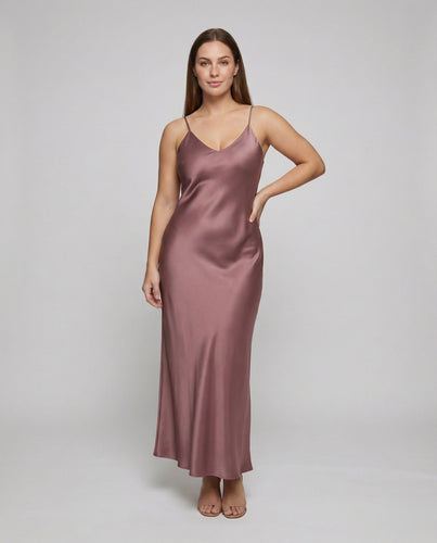 Damen nan schräg geschnittenes Satin-Maxikleid im Slip-Stil mit V-Ausschnitt und feinen Spaghettiträgern