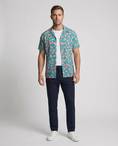 Herren nan luftig-leichtes Viskose-Resorthemd mit Flamingo-Allover-Print, Reverskragen und legerer Passform Nord Taschen