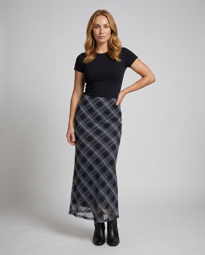 Product 15587047473482 - full_body_front