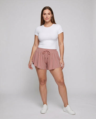 Damen sportliche Shorts mit integriertem Rock