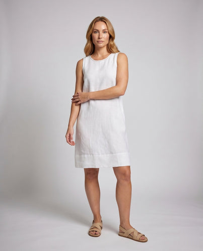 Damen lässiges Leinen-Kleid mit feinem Rundhalsausschnitt und minimalistischer Silhouette