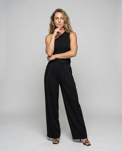 Damen Eleganter Jumpsuit mit asymmetrischem Ausschnitt und breitem Hosenbein Nord Taschen