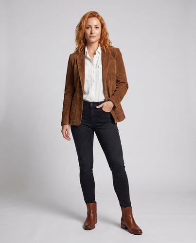 Damen Wildlederblazer mit eleganten Details und praktischen Taschen Nord Taschen