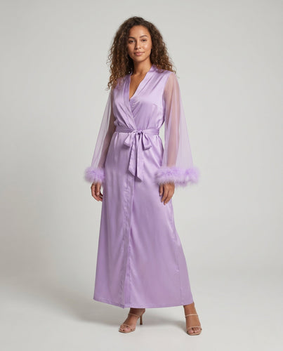 Damen luxuriöser Satin Morgenmantel mit eleganten Fuchsfellärmeln