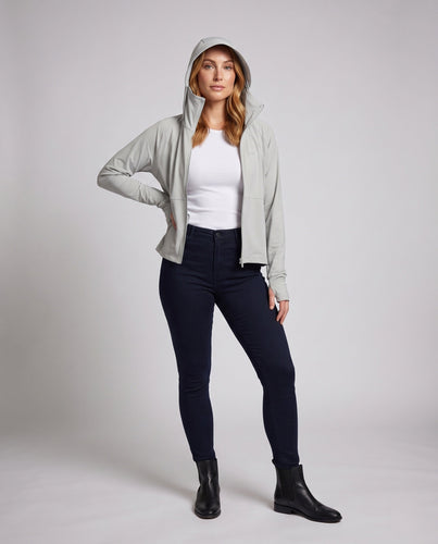 Damen nan ultraleichte atmungsaktive Softshell Kapuzenjacke mit verlängertem Nackenschutz Nord Taschen