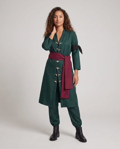 Damen Cosplay-Kostüm mit authentischen Accessoires Nord Taschen