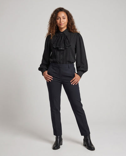 Damen Elegante Bluse mit Rüschen und Spitze Details Nord Taschen
