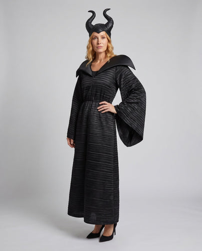 Damen Elegantes und mystisches Kostüm mit schimmernden Stoff und edlen Accessoires Nord Taschen