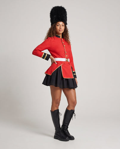 Damen Kostüm im Militärstil mit Rock und eleganten Akzenten Nord Taschen