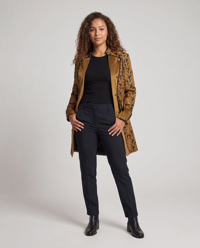 Damen Eleganter Stehkragen-Mantel mit kunstvollem Muster und verziertem Saum Nord Taschen