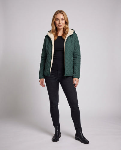 Damen gepolsterte Jacke mit Kapuze und Teddy-Futter Leichte isolierte Übergangsjacke