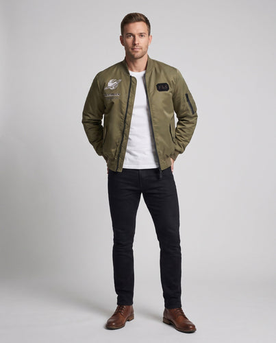 Herren Bomberjacke im Pilotenstil mit Patchdetails und Armtasche