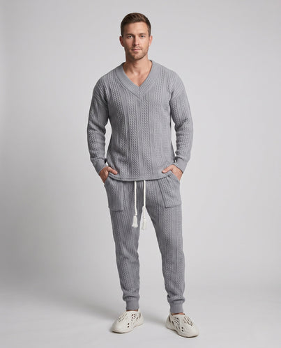 Herren Strick-Loungewear-Set mit V-Ausschnitt und schmal zulaufenden Joggern Nord Taschen