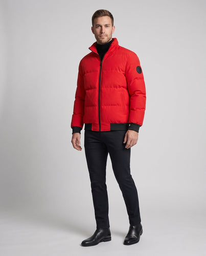 Herren kurze gepolsterte Steppjacke mit hohem Stehkragen, gerippten Bündchen und Ärmelpatch Nord Taschen