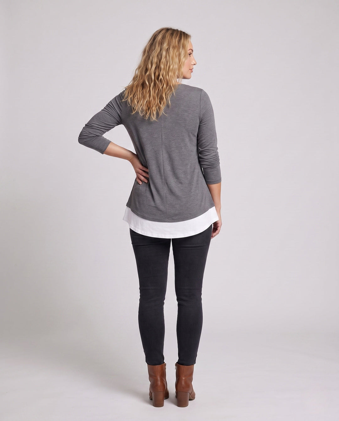 Product 15979762123082 - back_view