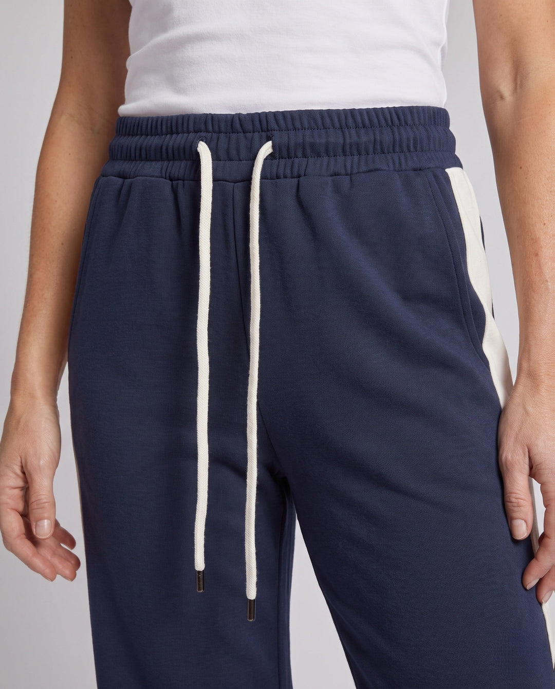 Product 16013406372170 - close_up_detail