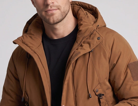 Herren Technischer Kapuzen-Parka mit verlängerter Rückenpartie, Thermo‑Steppung & Multifunktions‑Taschen Nord Taschen