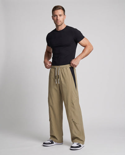 Herren Weite Utility-Cargo-Hose mit Tunnelzugbund, Kontrastseiten & Beinklappentaschen Nord Taschen