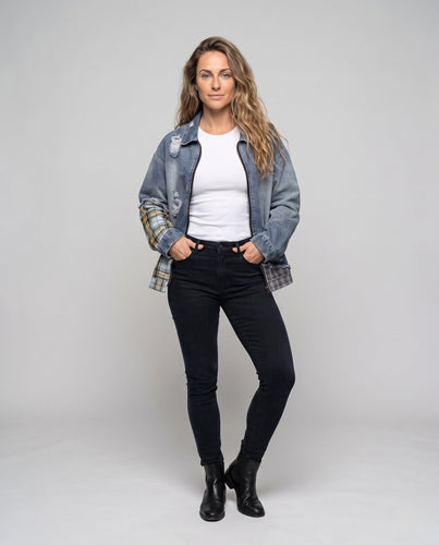 Damen Streetstyle Denimjacke Nord Taschen