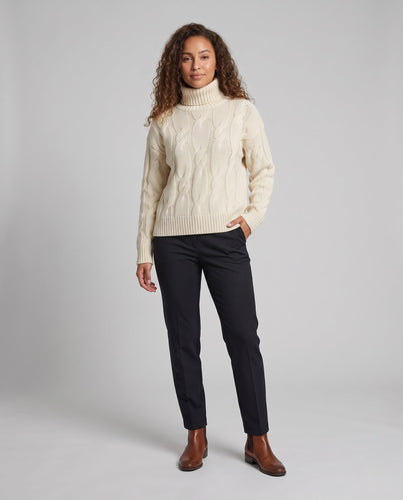 Damen Boxy‑Rollkragenpullover mit markantem Zopfmuster und geripptem Saum Nord Taschen