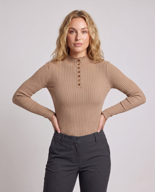 Product 16033017987402 - upper_body