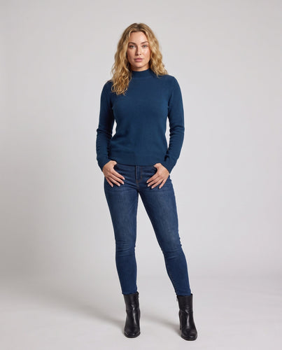 Damen Feiner Angora‑Look Pullover mit kurzem Stehkragen und flauschiger Oberfläche Nord Taschen