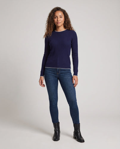 Damen Feiner Rippenstrick-Pullover mit kontrastierter Kantenverzierung und legerer Silhouette Nord Taschen