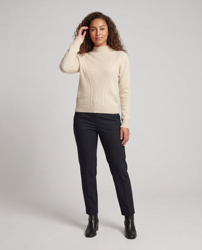 Damen Feiner Strukturpullover mit V‑Passe, Mockneck und Angora‑Look Nord Taschen