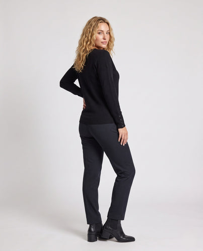 Damen Feiner V‑Ausschnittpullover in Kaschmir‑Optik mit schmaler Schulterpartie Nord Taschen
