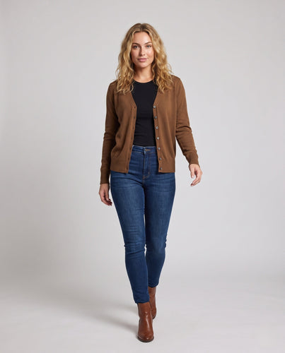 Damen Feinstrick-Cardigan mit V-Ausschnitt und Zierknopfleiste Nord Taschen