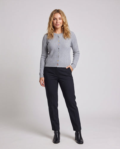 Damen Feinstrick-Cardigan mit Zopfmuster und bunten Knöpfen Nord Taschen