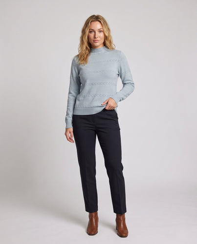 Damen Feinstrick-Pullover mit dezentem Ajourstreifen und kurzem Stehkragen Nord Taschen