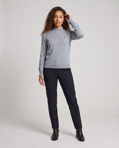 Damen Feinstrick-Pullover mit Rüschen-Stehkragen und feinen Bündchen Nord Taschen