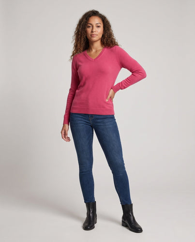 Damen Feinstrick V‑Ausschnittpullover in Kaschmir‑Optik mit schmaler Silhouette Nord Taschen