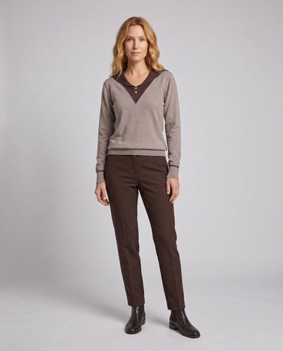 Damen Feinstrickpullover mit Matrosenkragen, V‑Einsatz und Zierknopfleiste Nord Taschen