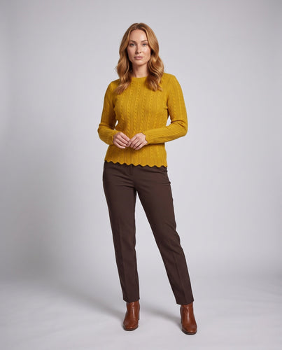 Damen Feinstrickpullover mit Zopfmuster, Rundhalsausschnitt und gewelltem Saum Nord Taschen